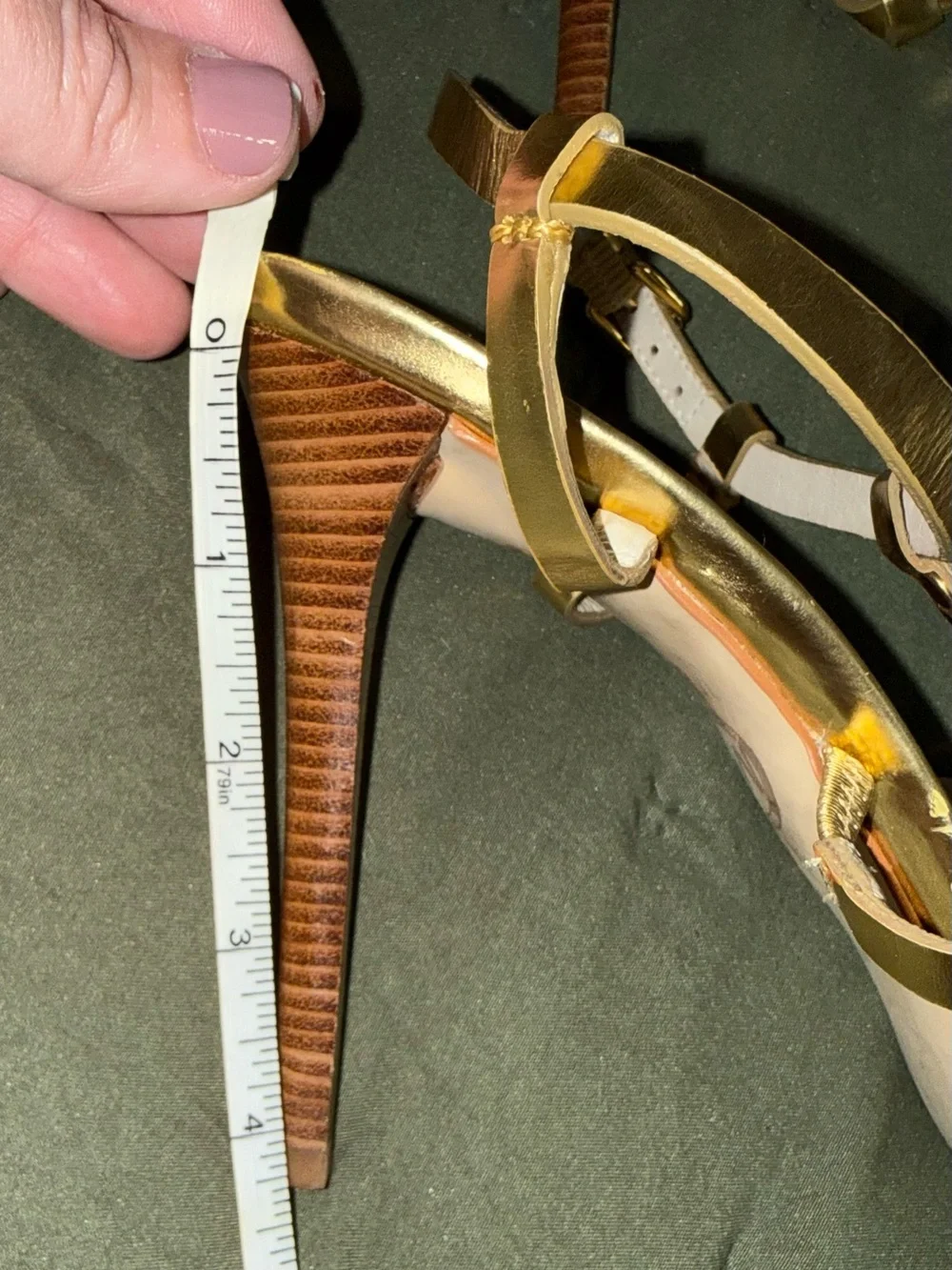 Michael Kors Metallic Gold Logo T-Strap Sandals size 8.5